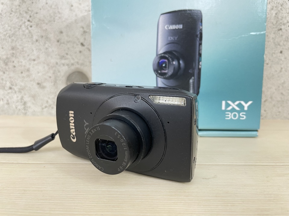 Canon IXY 30s DIGITAL デジタルカメラ：￥8,000